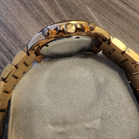 Michael Kors Rosegold watch - Picture 6 of 8